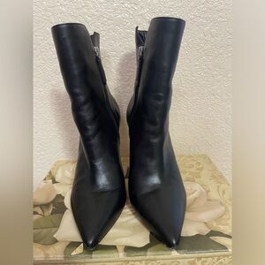 Heeled booties by Schutz size 8